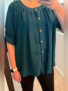 GUC Lynn Ryan Buttoned Blouse